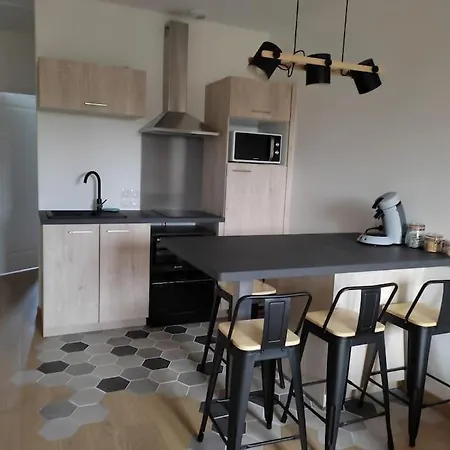 Idealement Situe カーン